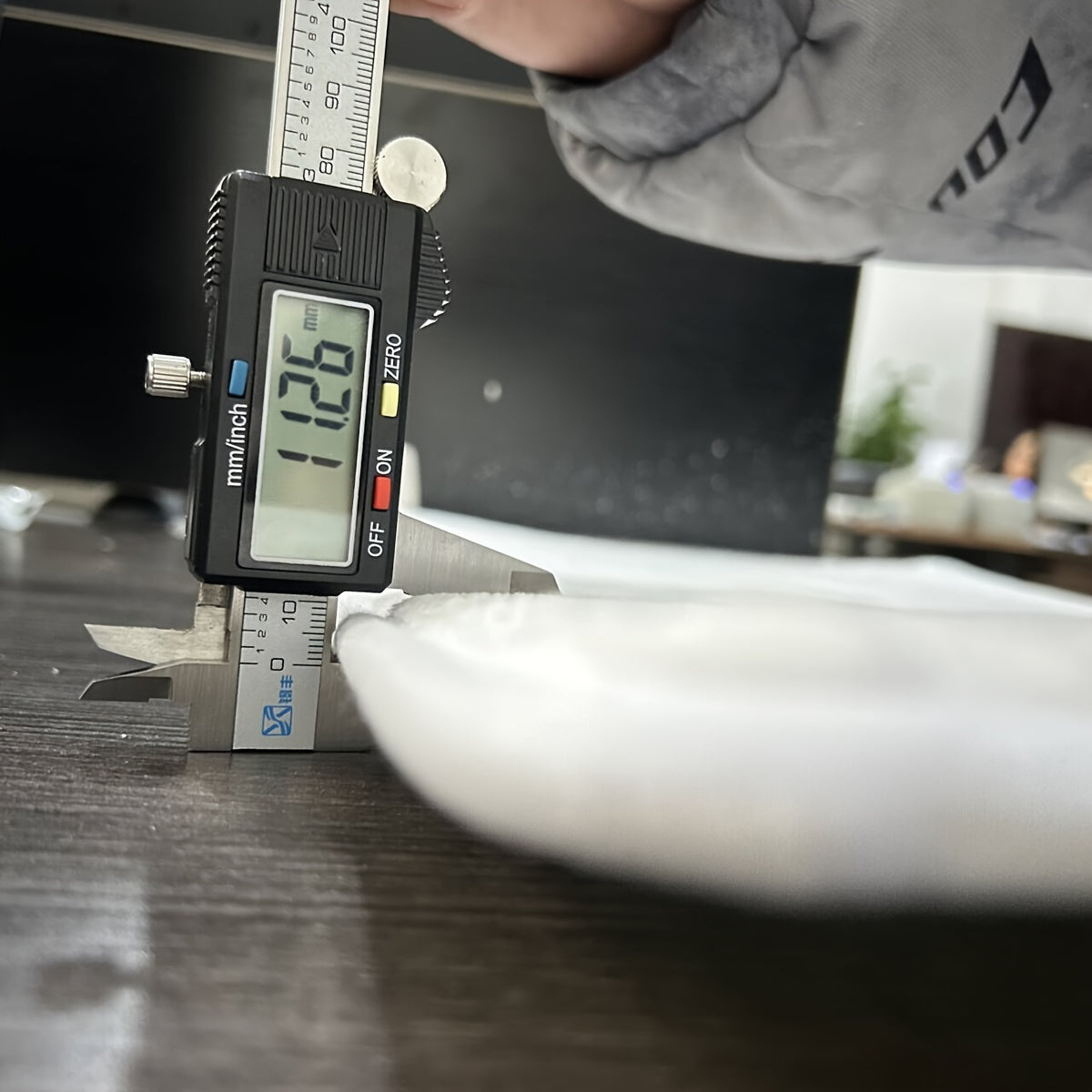 Alfombra de baño de cristal con gnomo en blanco y negro, resistente al agua, fácil de limpiar, alfombra para suelo
