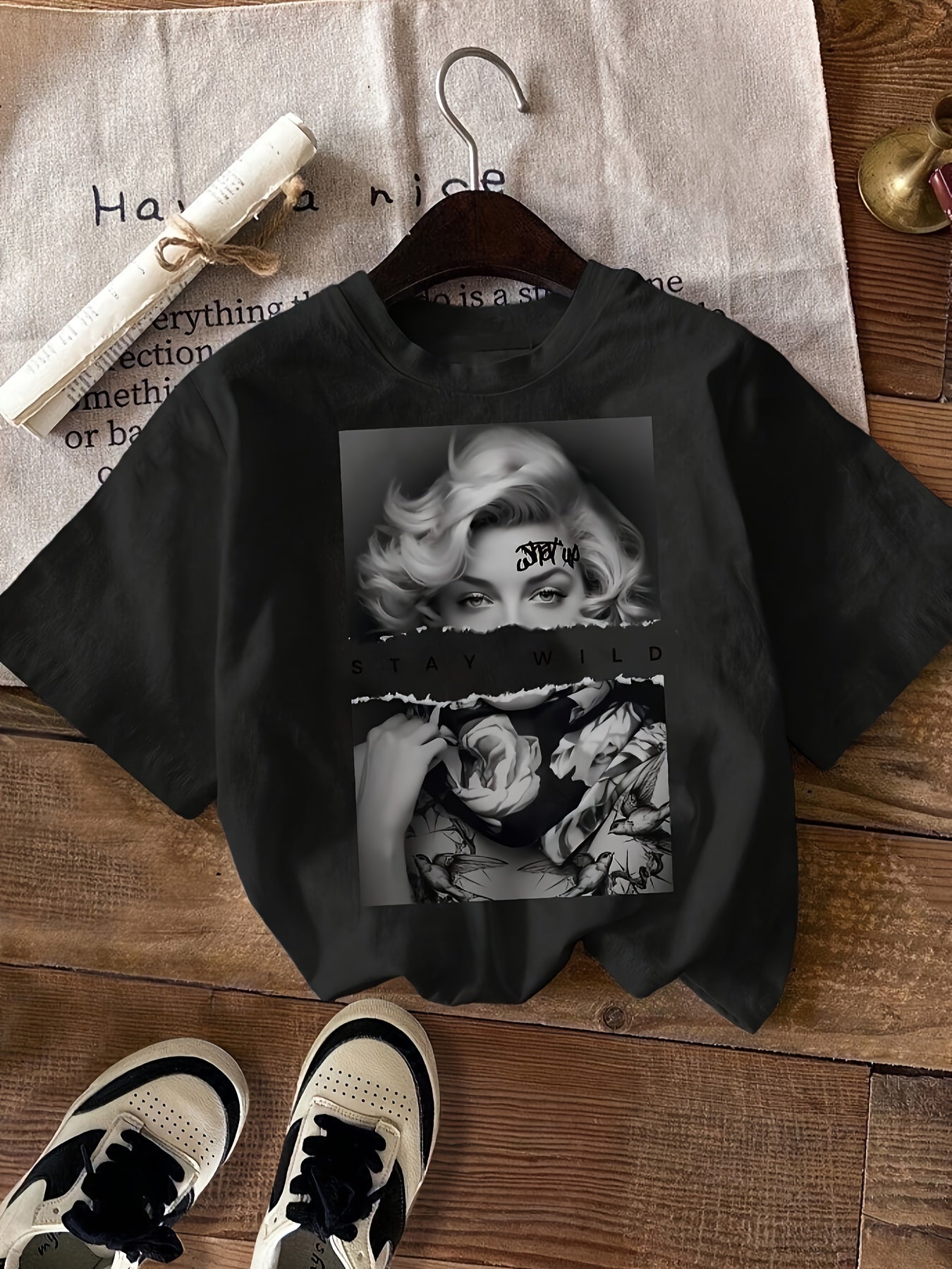 Women's Polyester T-Shirt with Vintage Portrait Print Crew Neck Casual All Seasons