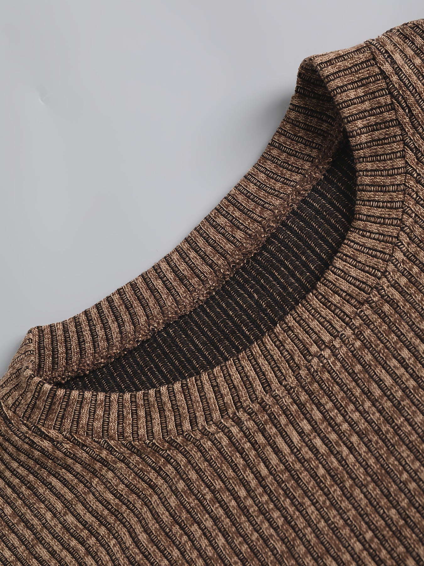 Camiseta de manga corta para hombre con cuello redondo de punto jacquard, top casual para todas las estaciones