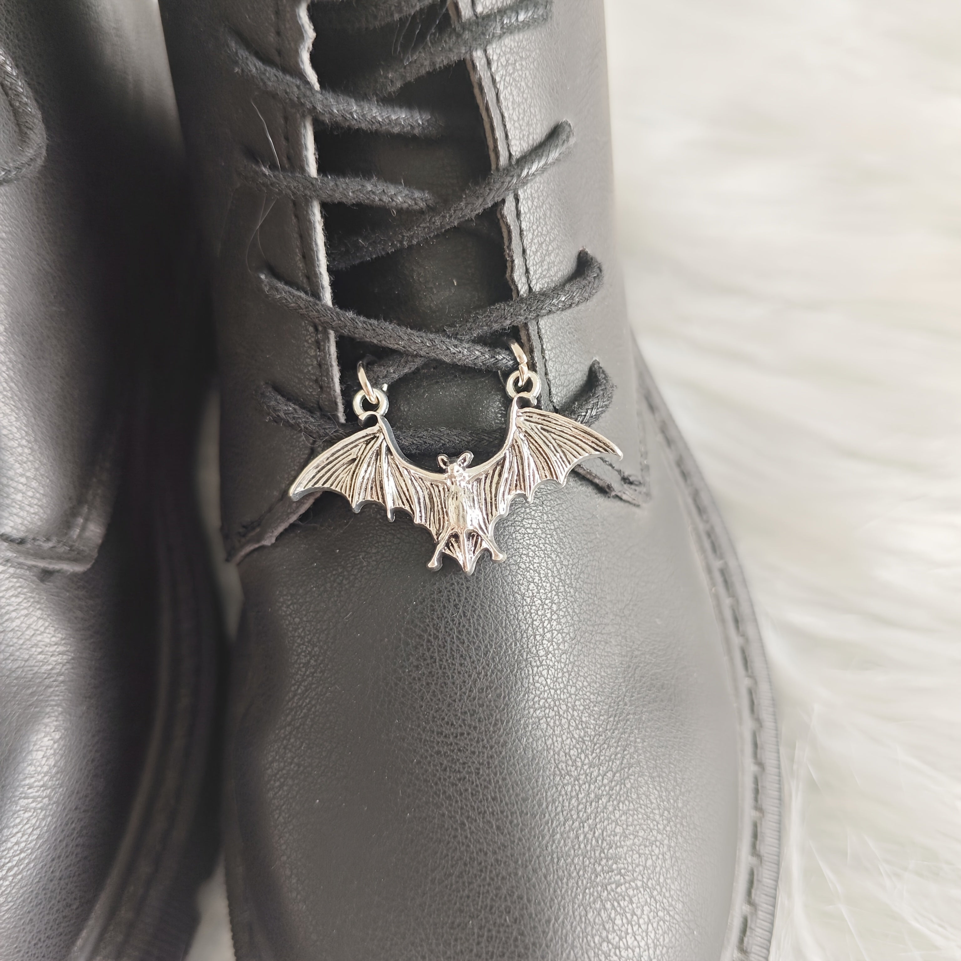 Gothic Punk Bat Shoe Charms Zinc Alloy Silver Distressed Accessories for Boots