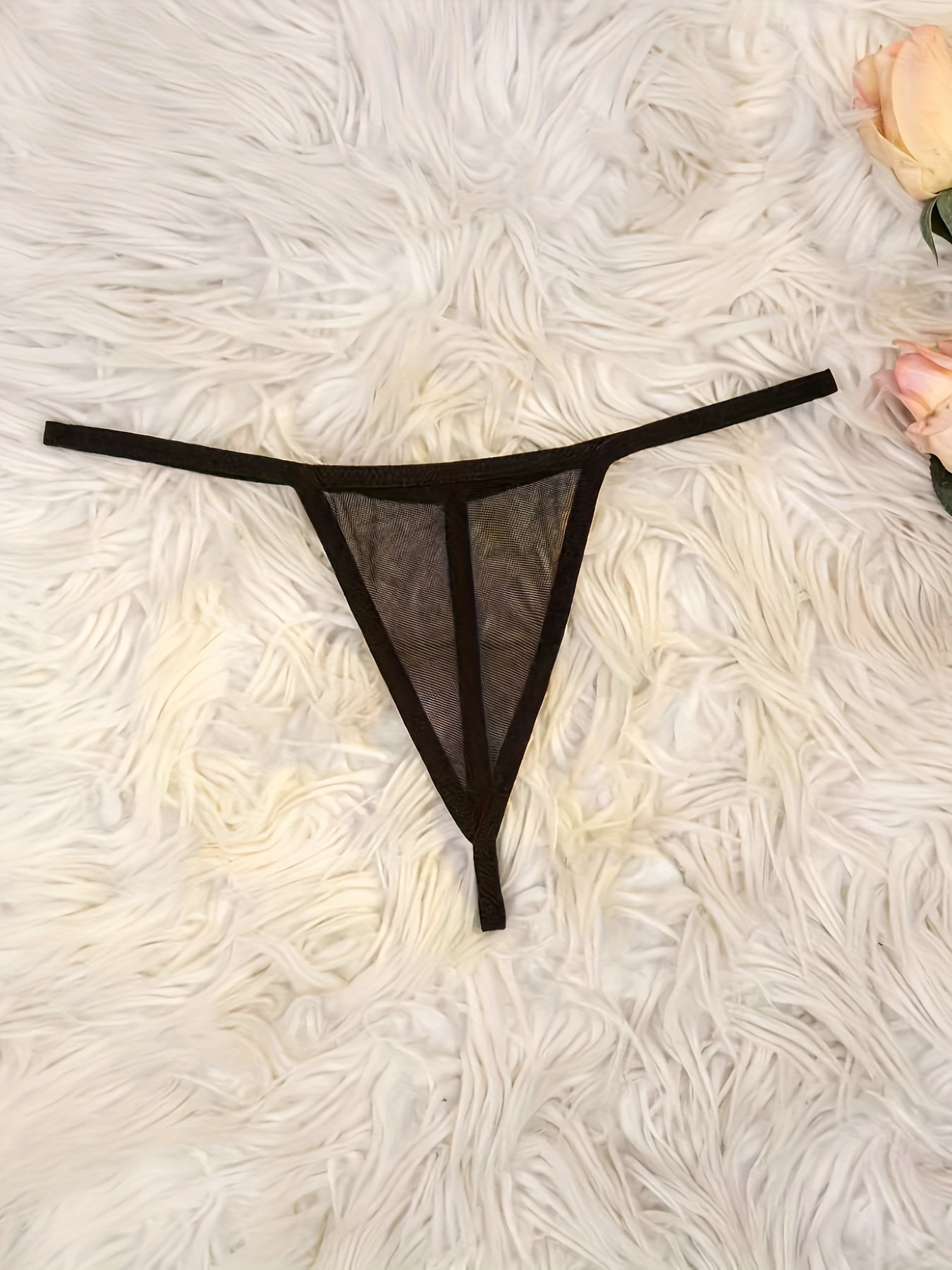 Ayollar uchun dantel va to'radan yasalgan tunika, uyda kiyish uchun ideal.