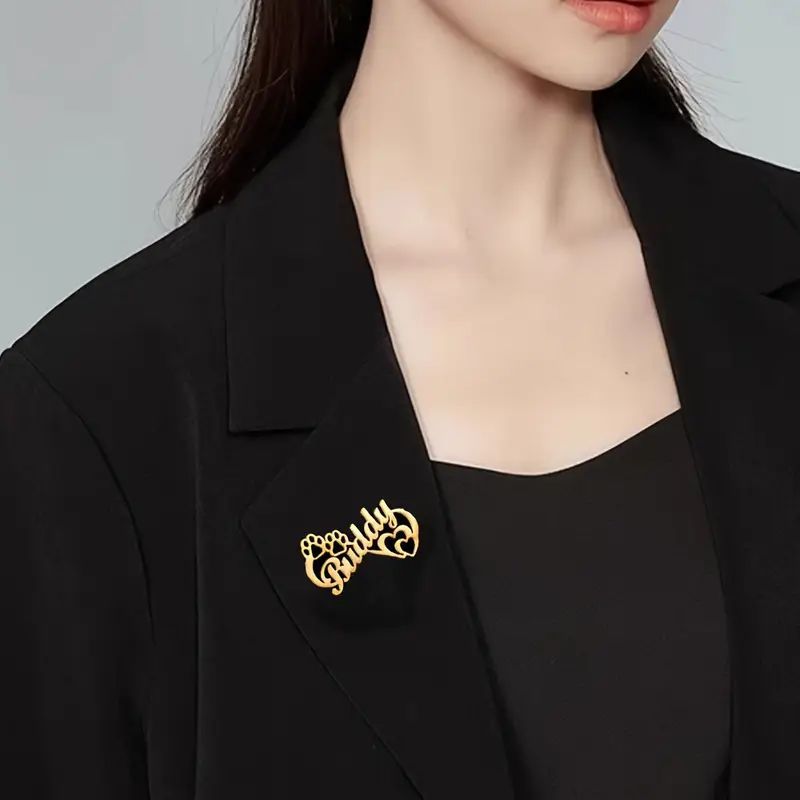 Broche de corazón con garra de acero inoxidable personalizable con nombre y símbolo para uso diario y regalos