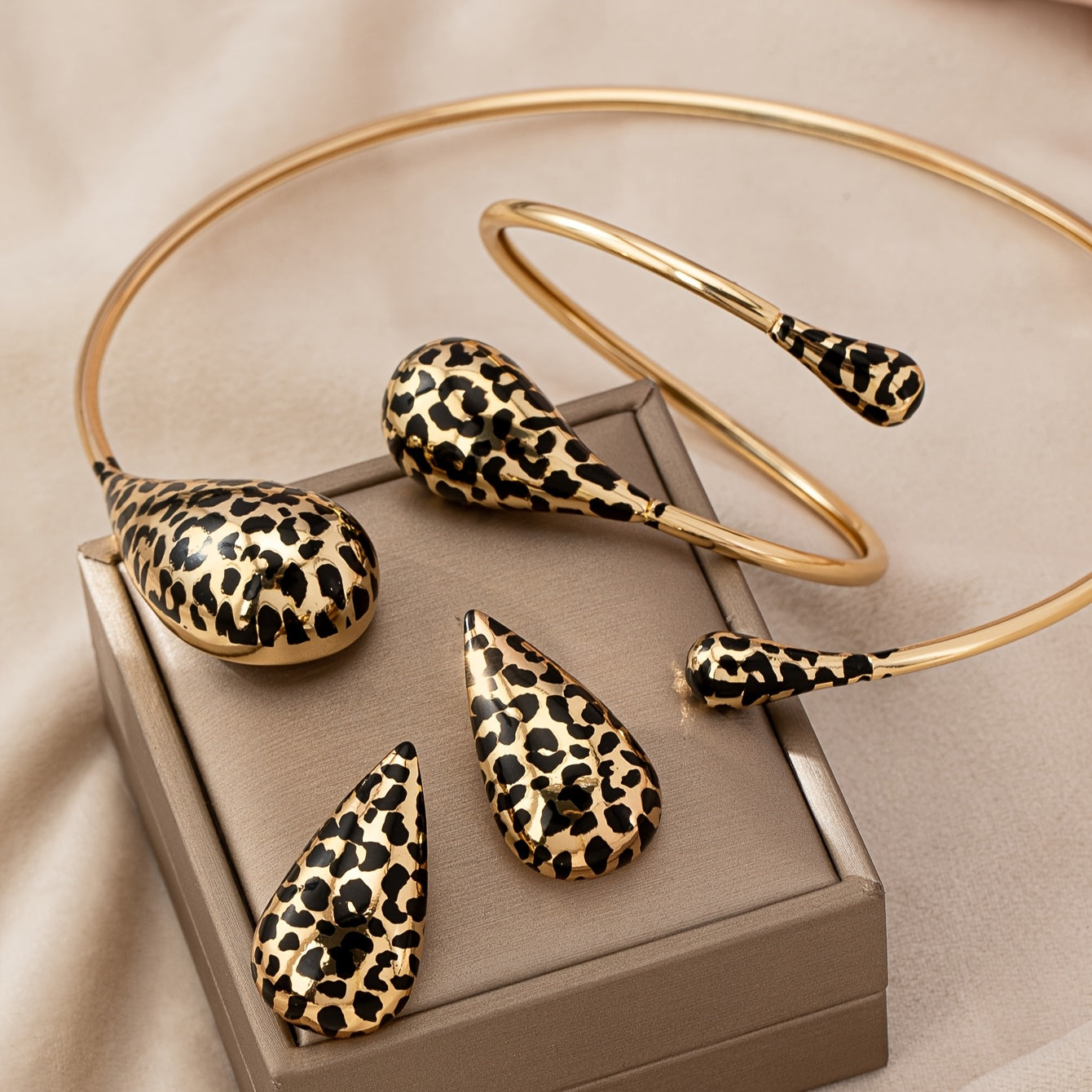 Women's Leopard Print Jewelry Set with Collar Bangle and Stud Earrings
