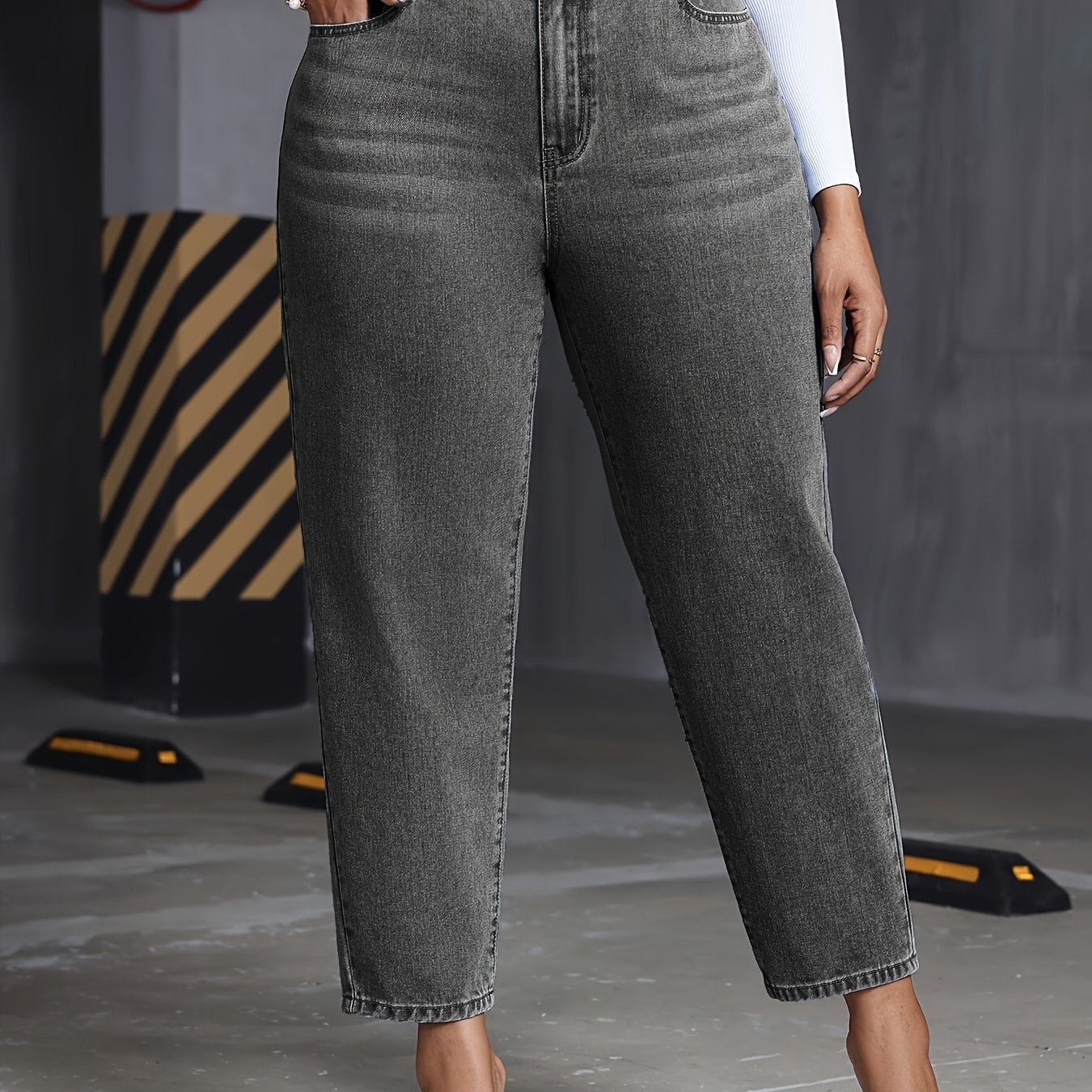 Plus Size Women's Tapered Jeans High Waisted Light Blue Denim