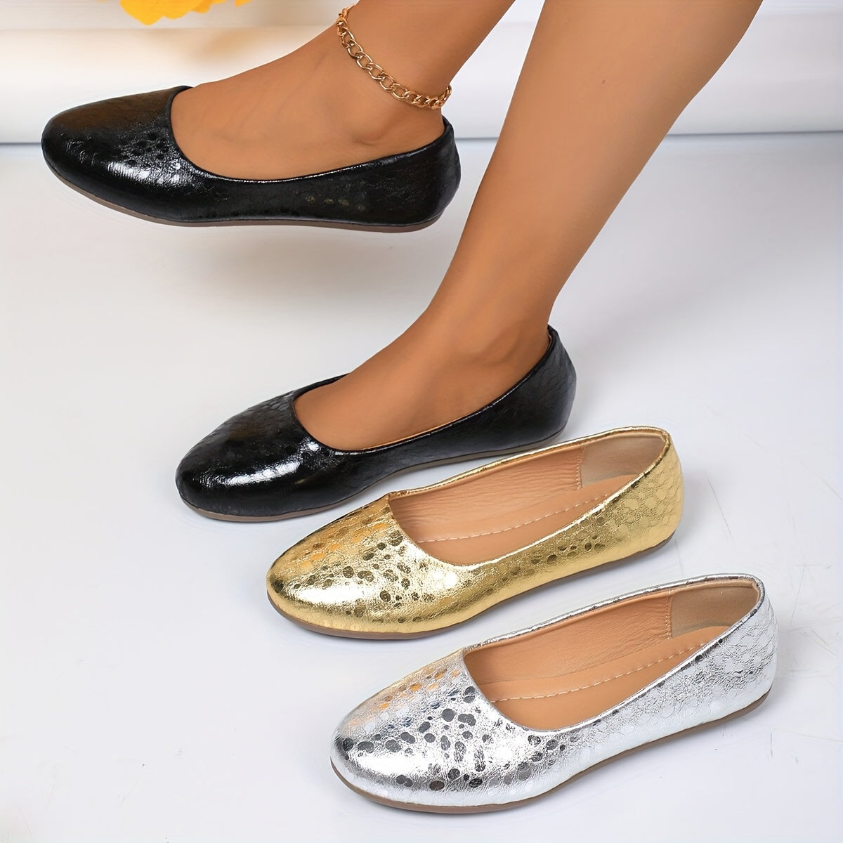 Women's Flat Shoes Comfortable Leather Slip-On Casual Black