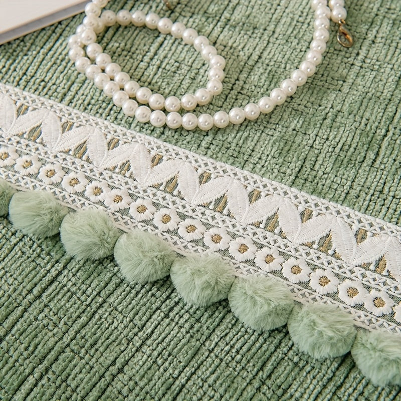 Зеленый чехол для дивана из шенилла с помпонами - водонепроницаемый и дружелюбный к домашним животным, подходит для всех размеров диванов (на 1-4 человека) - легкий в уходе, можно стирать в машине, с кисточками, идеален для любого декора комнаты