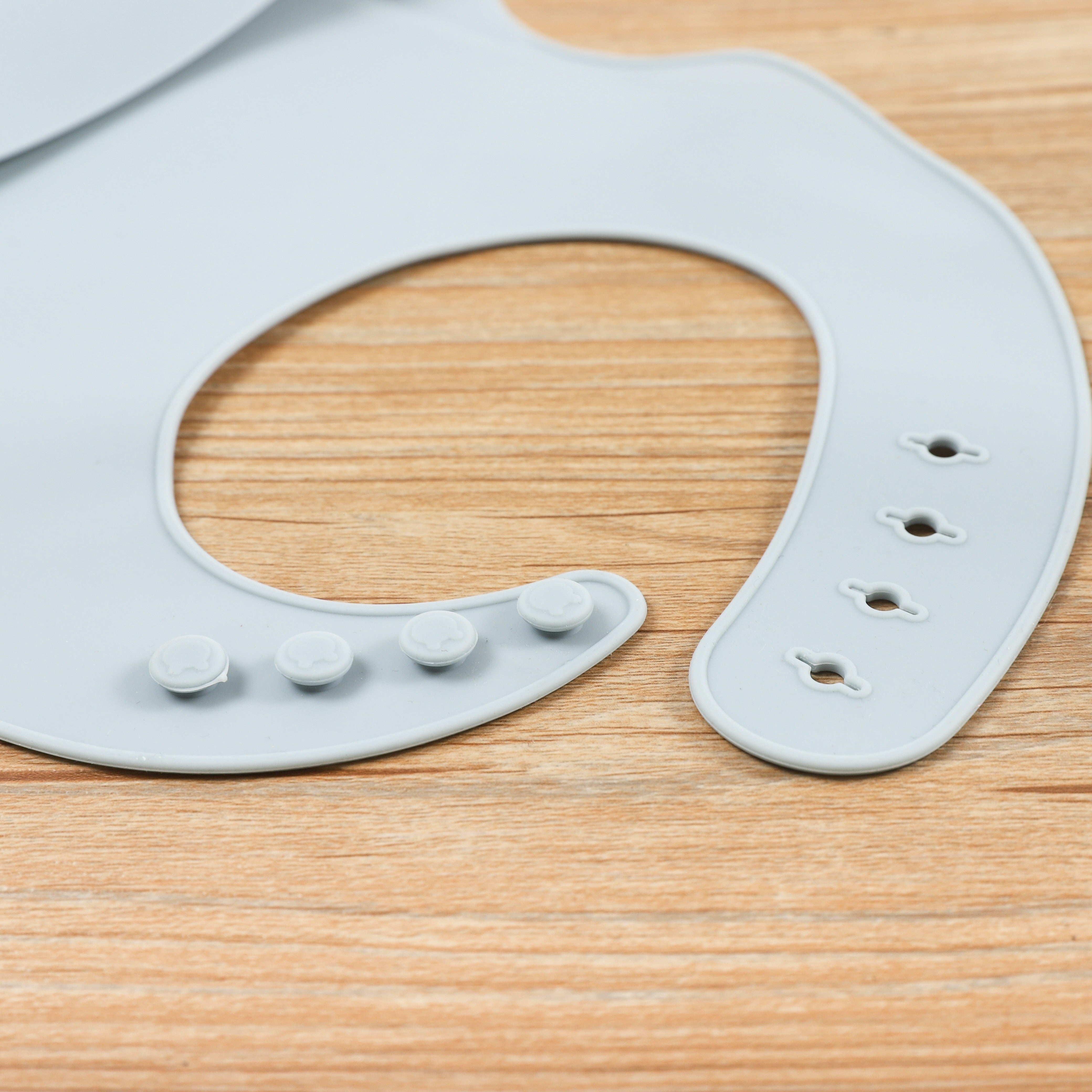 Set of 3 Food Grade Silicone Baby Bibs Neutral Colors for Feeding and Baby Shower Gift