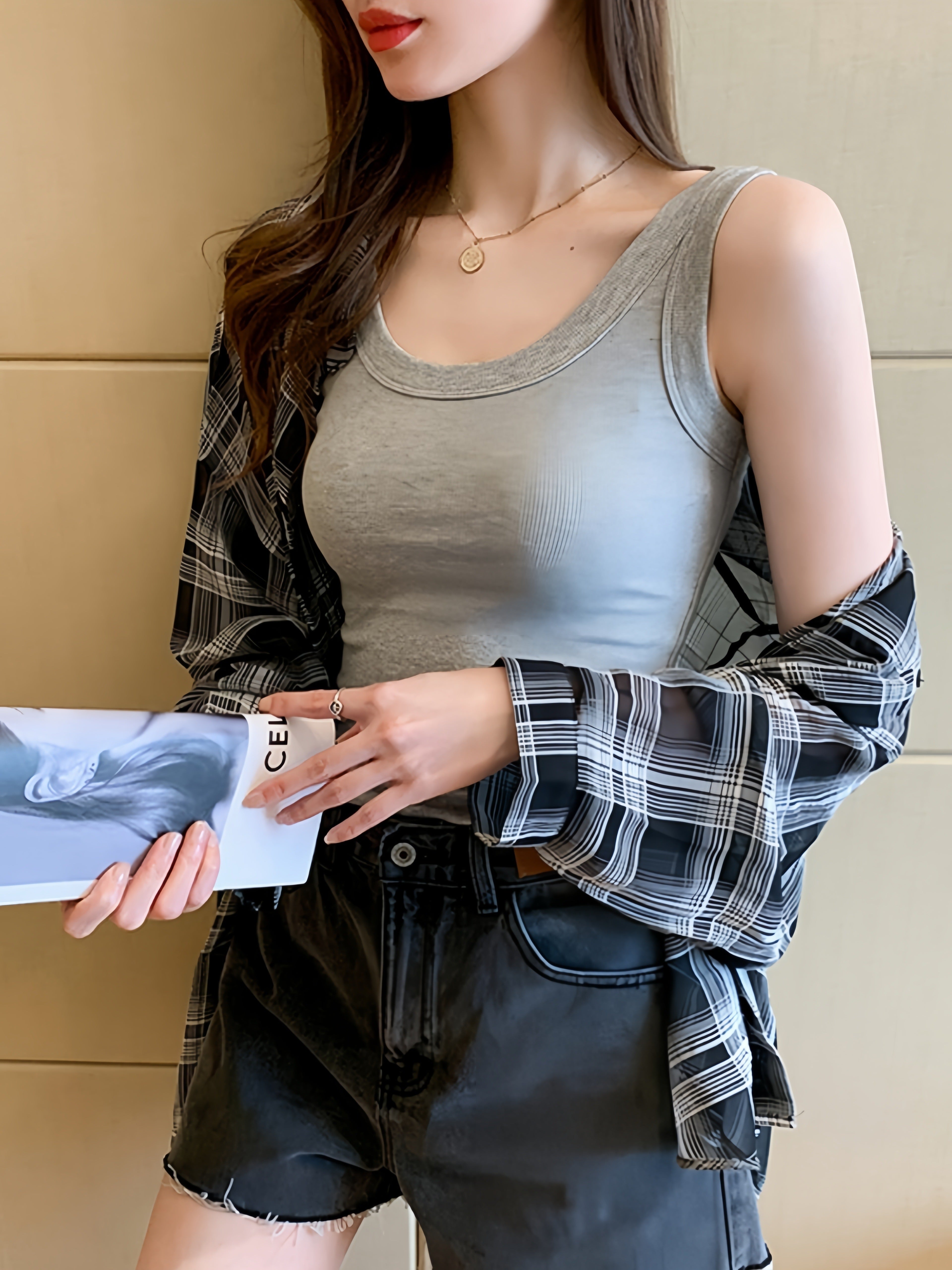 Women's Ribbed Tank Top with Side Stripe Solid Color Low Neck Sleeveless Layering Top