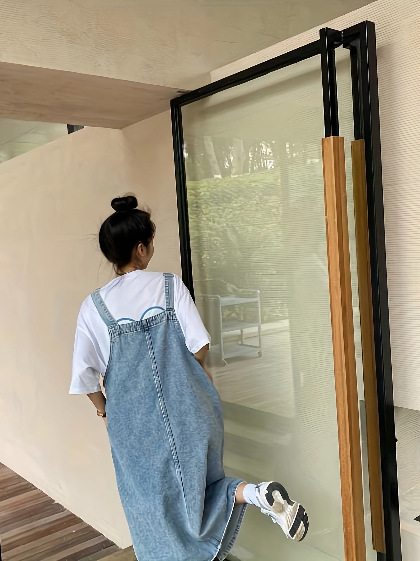 Ko'k sozlanadigan tasma denim overall ko'ylak, ayollar uchun tasodifiy retro uslubi.