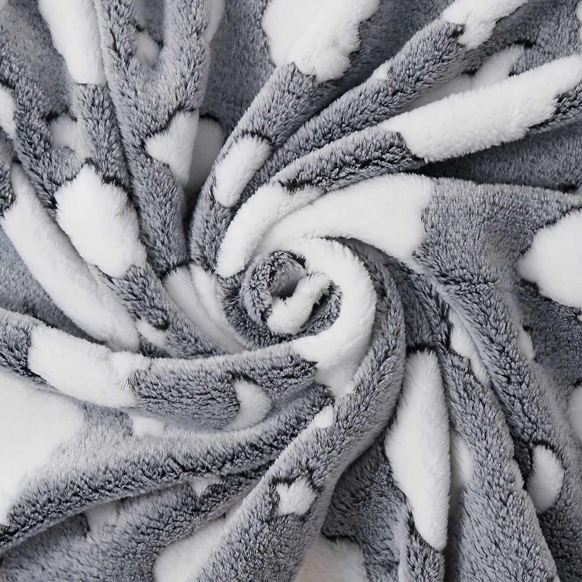 Autumn Winter Star Cloud Pattern Plush Blanket for Cold Nights and Air Conditioning