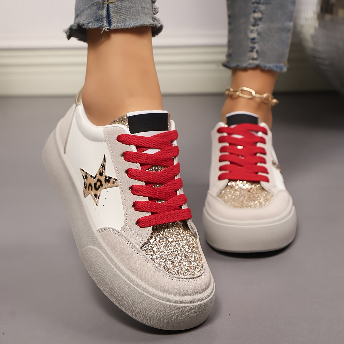 Women’s Leopard Print Casual Sneakers with Glitter Accents and Breathable Design