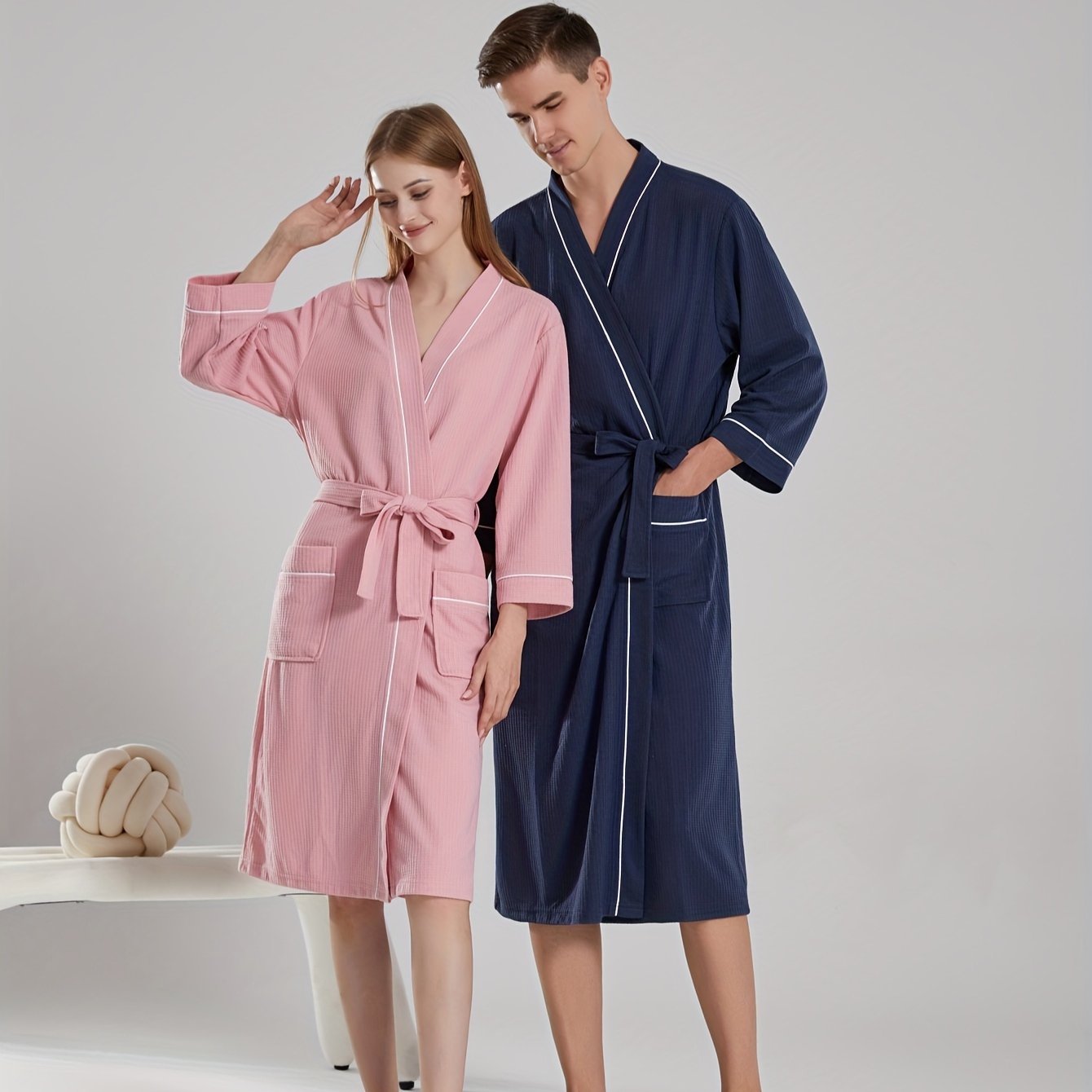 Unisex Japanese-Style Waffle Weave Bathrobe with Pockets and Belt for All-Season Comfort