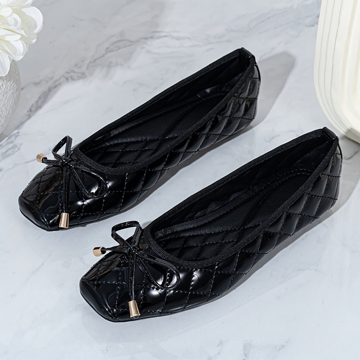 Zapatos planos de charol bordados para mujer con punta cuadrada, nudo de mariposa, cómodos para todas las estaciones