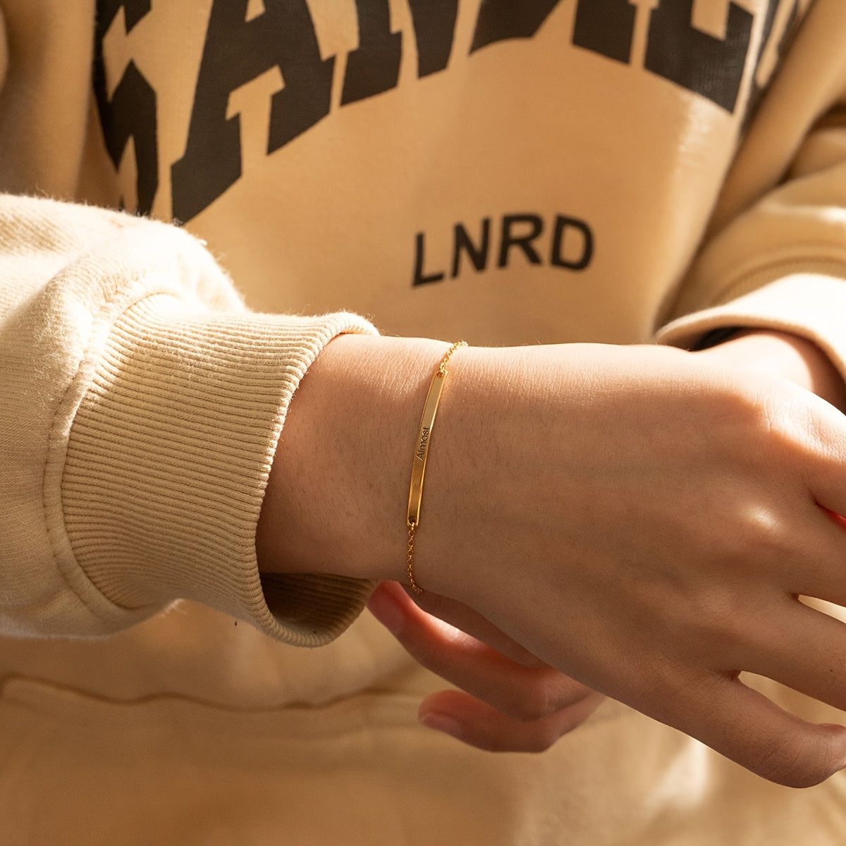 Женский браслет из нержавеющей стали с покрытием 18K золота и индивидуальной гравировкой имени для подарка