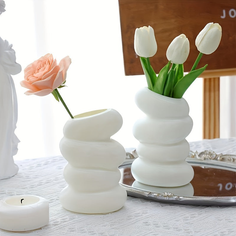 Minimalist Plastic Vase with Nordic Style, Cylinder Shape for Home Decor
