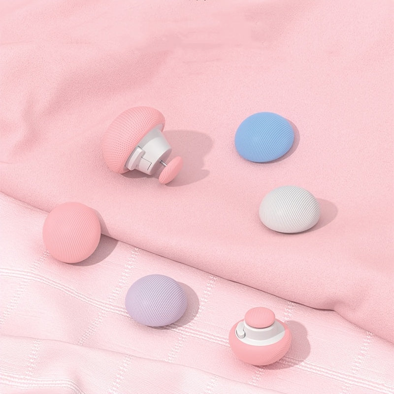 Set of 3 Grey Bedding Clips with Safety Lock Buckles for Duvets, Quilts, and Curtains