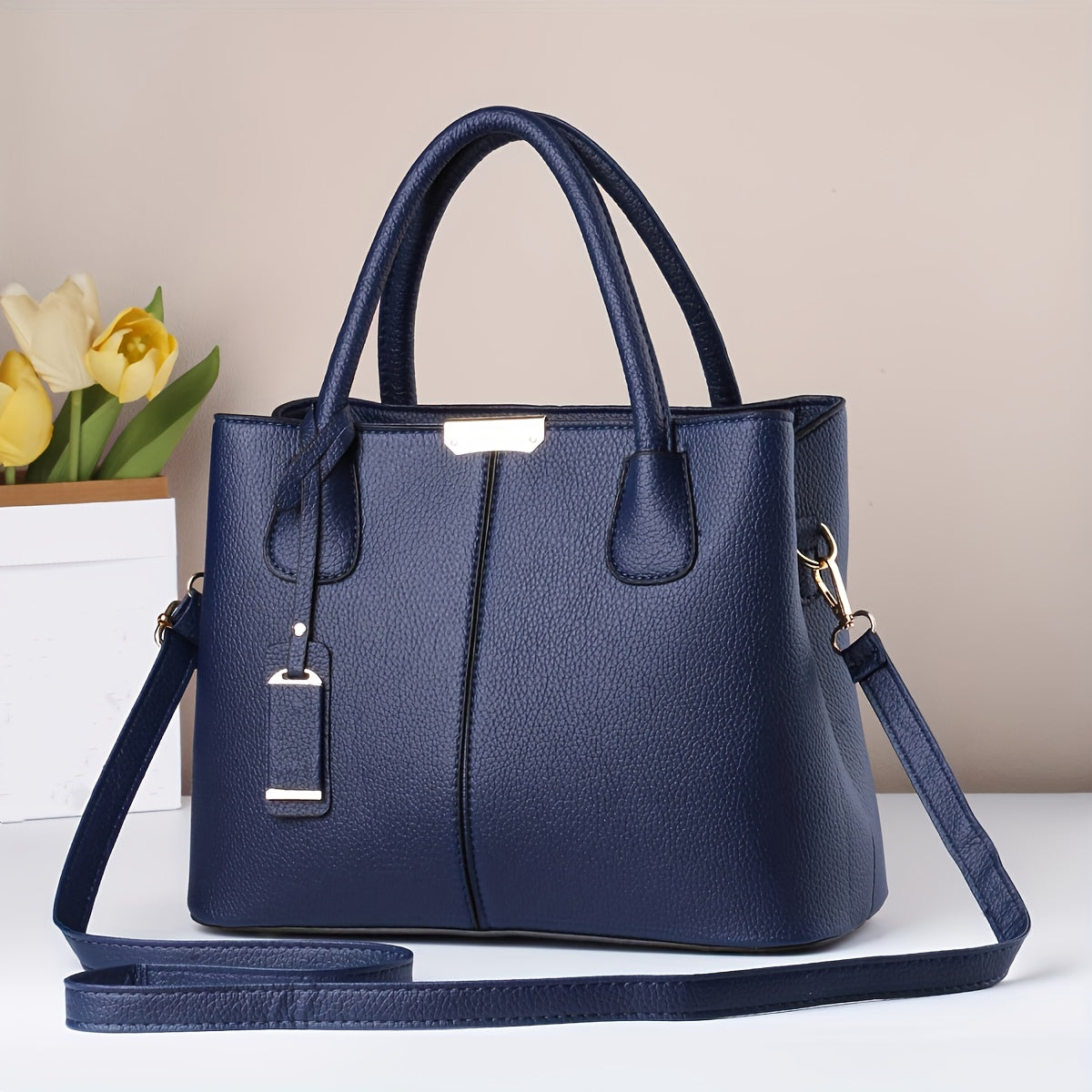 Черная стеганая сумка-тоут для женщин с ремнями через плечо и на плечо