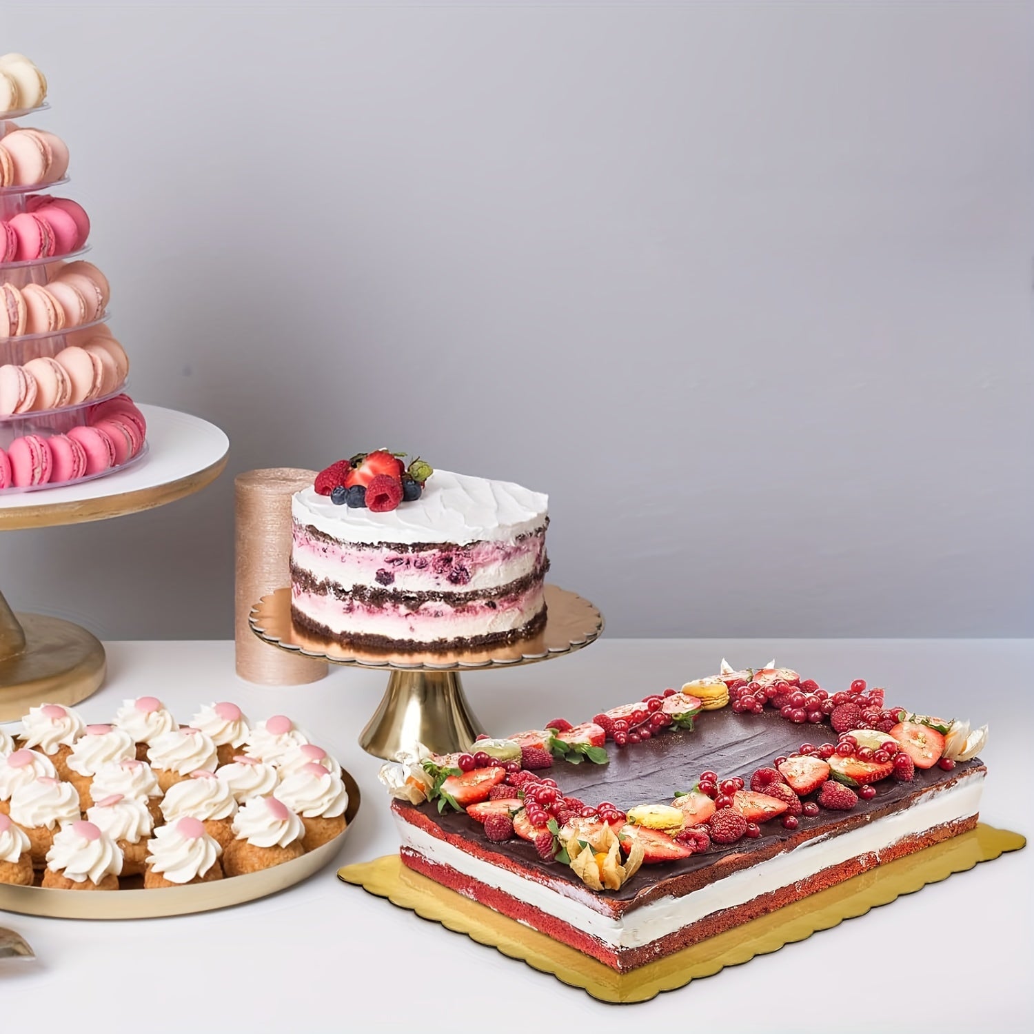 Set of 10 Gold Scallop Edge Cake Boards Aluminum Base Stand for Weddings and Birthdays