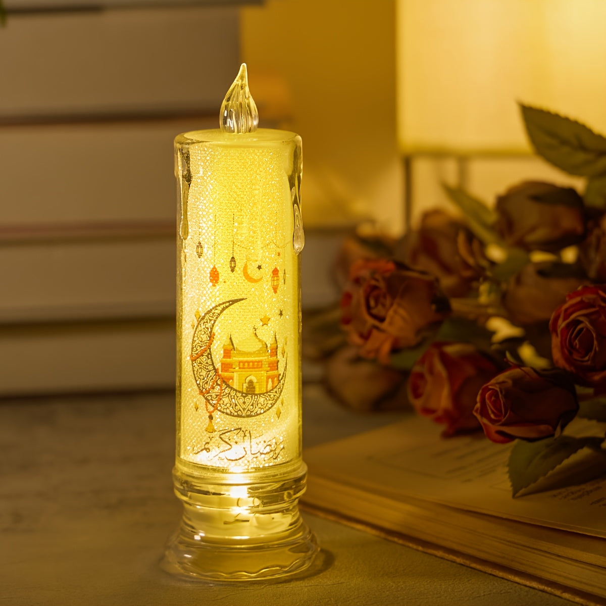 Ramazon bezaklari va bayram muhitini yaratish uchun batareyali LED sham, plastik materialdan tayyorlangan va tugma batareyasi bilan ishlaydi. Ramazon, yotoqxona, sahna rekvizitlari va bayram ta'minoti uchun ideal.