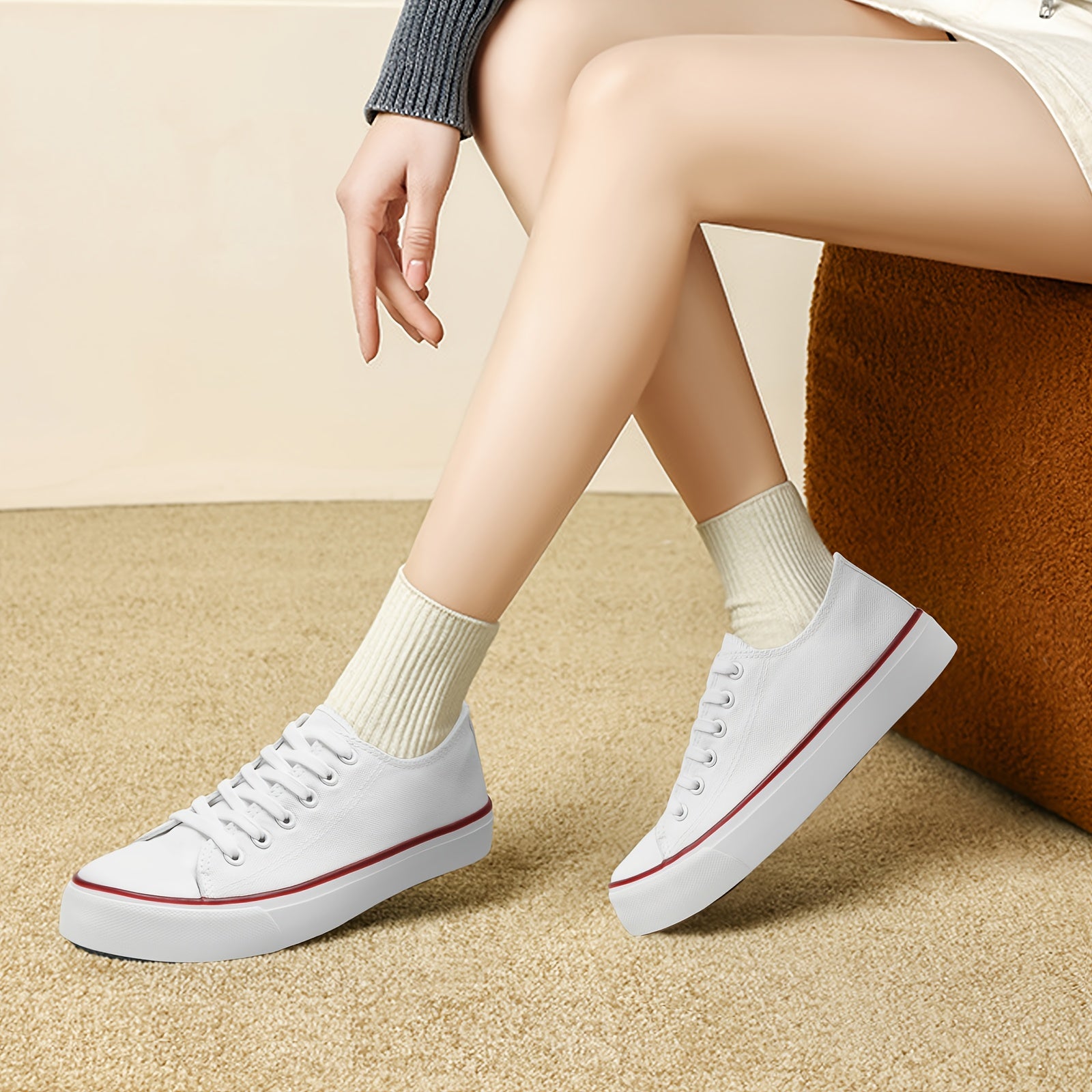 Women's Lightweight Low-Top Sneakers with Cushioned Insole and Non-Slip Sole