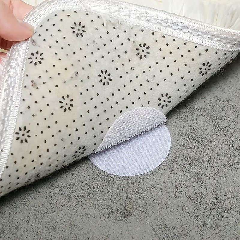 Non-Slip Sofa Cushion Holder for Quilts and Bed Sheets Household Use