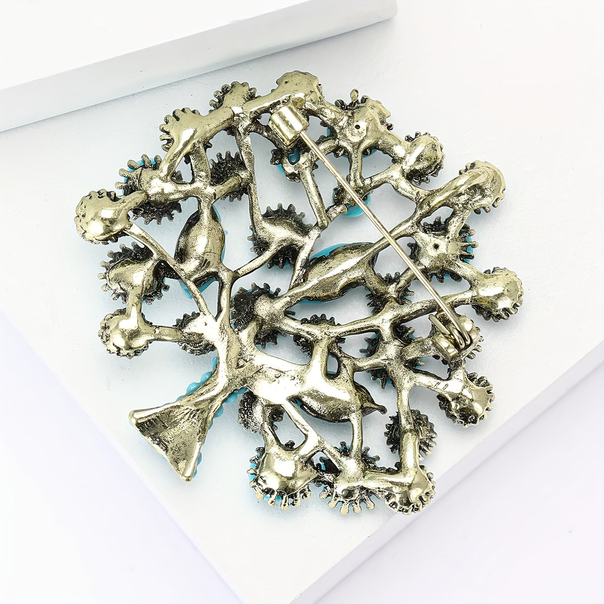 Turquoise Tree of Fortune Brooch Flower-Shaped Pin for Women's Accessories