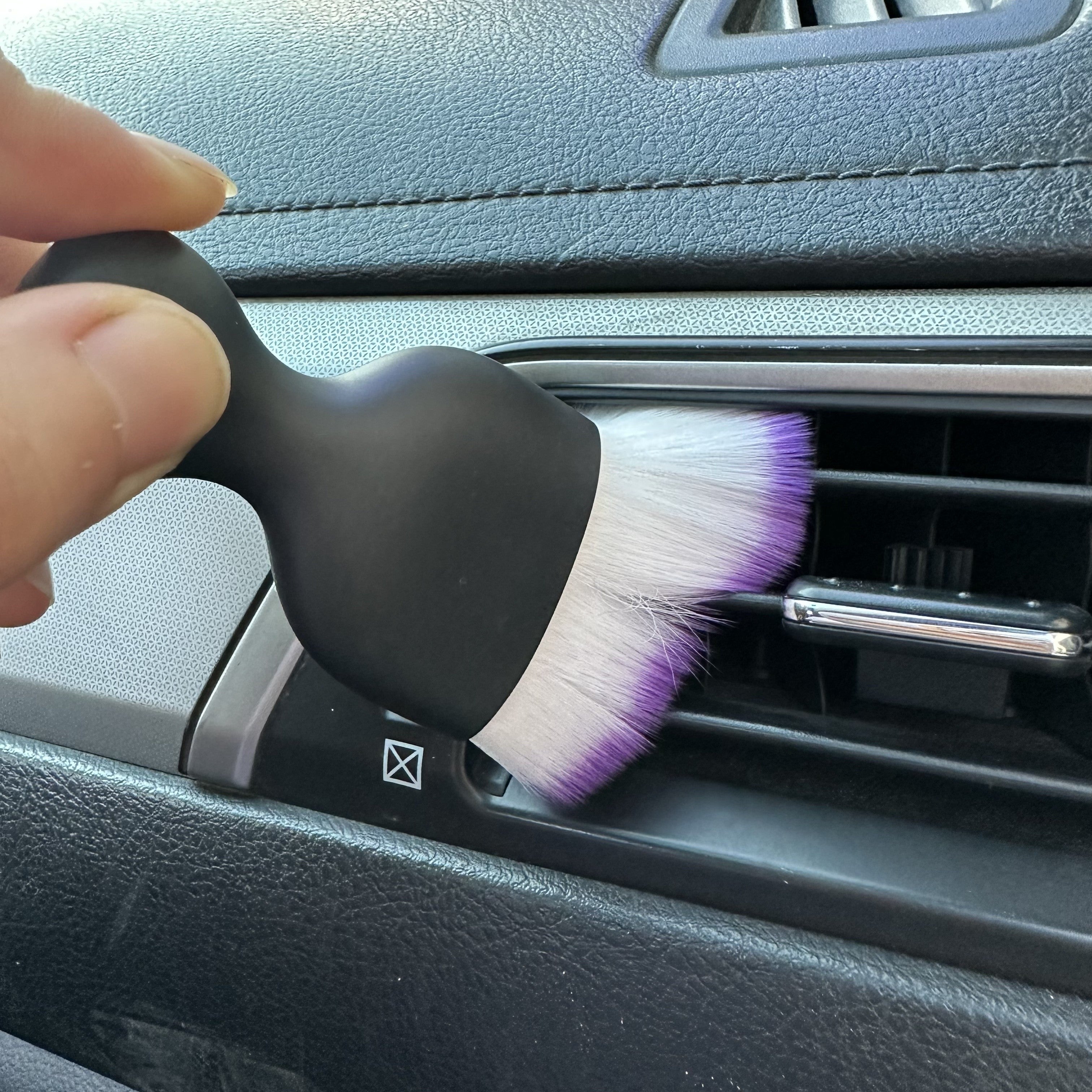 2pcs Car Interior Detailing Brushes Soft Bristles Ergonomic Handle for Vents Crevices