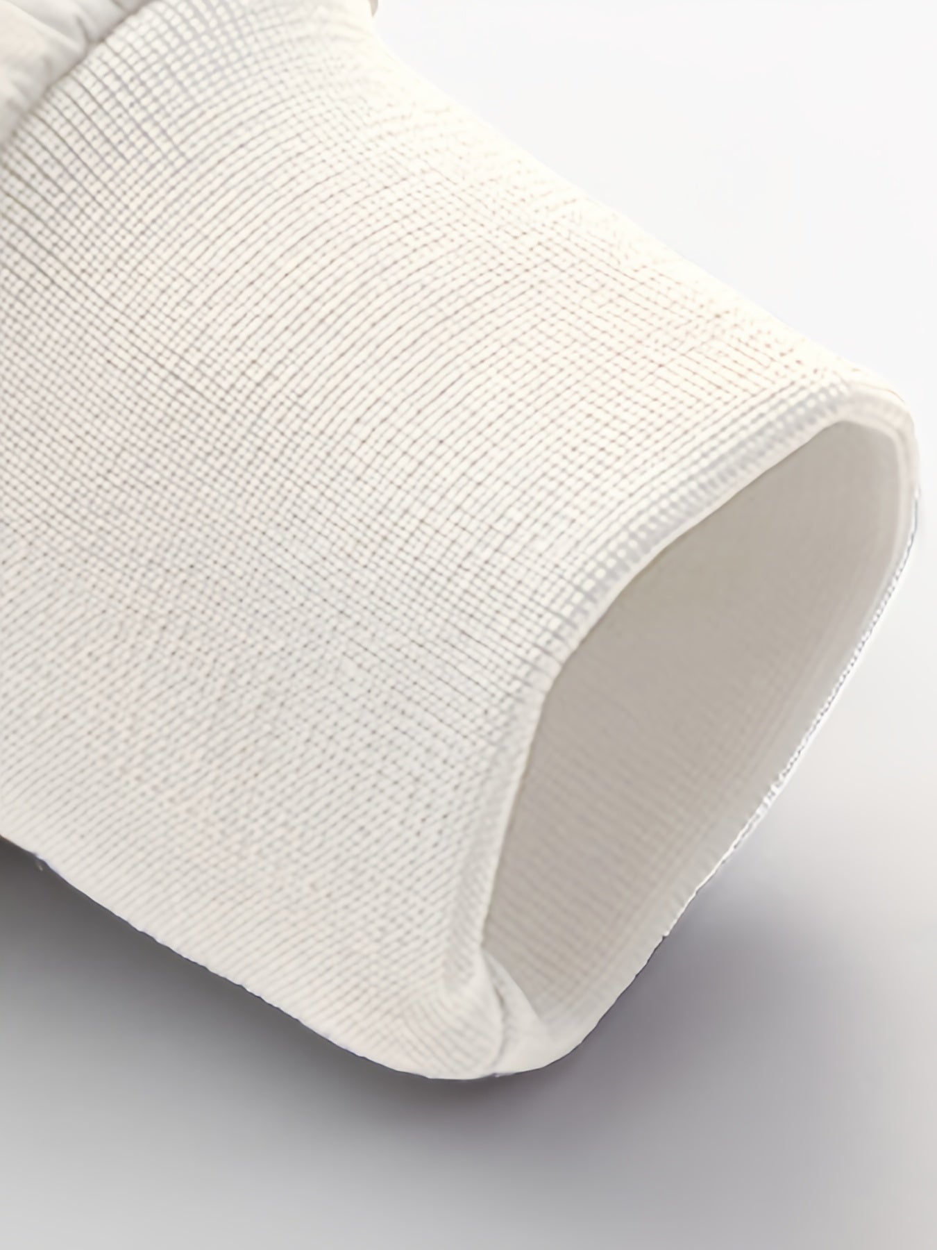 Erkaklar uchun engil shamol o'tkazmaydigan jakket, mustahkam kulrang rangda, tekis cho'ntak bilan - tasodifiy zip-up, turli xil yeng bilan, polyesterdan tayyorlangan - bahor va kuz uchun ideal