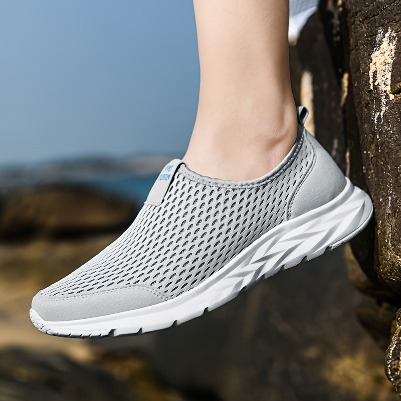 Men's Breathable Knit Sneakers with Non-Slip Sole and Comfort Inner Lining for All-Season Outdoor Casual Wear