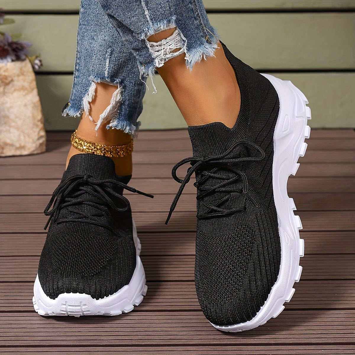 Women's Solid Color Breathable Mesh Sneakers Casual Walking Shoes