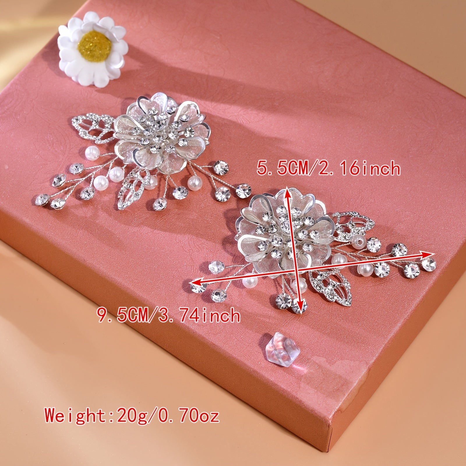 Ayollar uchun o'rmon uslubidagi qo'lda to'qilgan olmos gul tarmog'i to'y poyafzali, oltin bargi bilan qulflangan va sun'iy marjon dizayni bilan