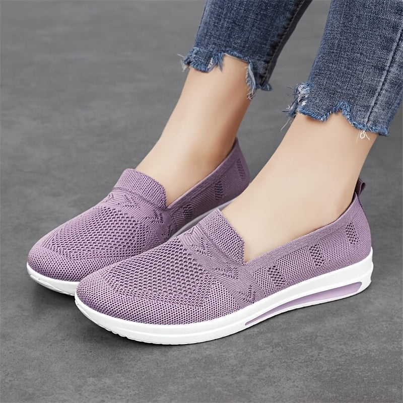 Ayollar uchun nafas oladigan slip-on sport poyabzali, yengil va kundalik yurish uchun mos