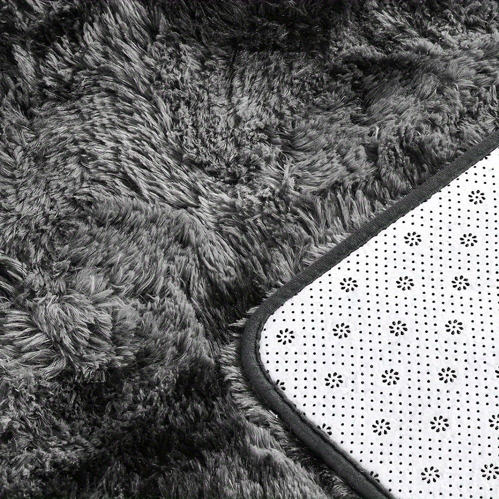 Mashina yuvish mumkin bo'lgan bo'yoq bilan bo'yalgan kulrang yumshoq yotoq yonidagi gilam - Talabalar yotoqxonasiga yoki uy bezatish uchun mukammal