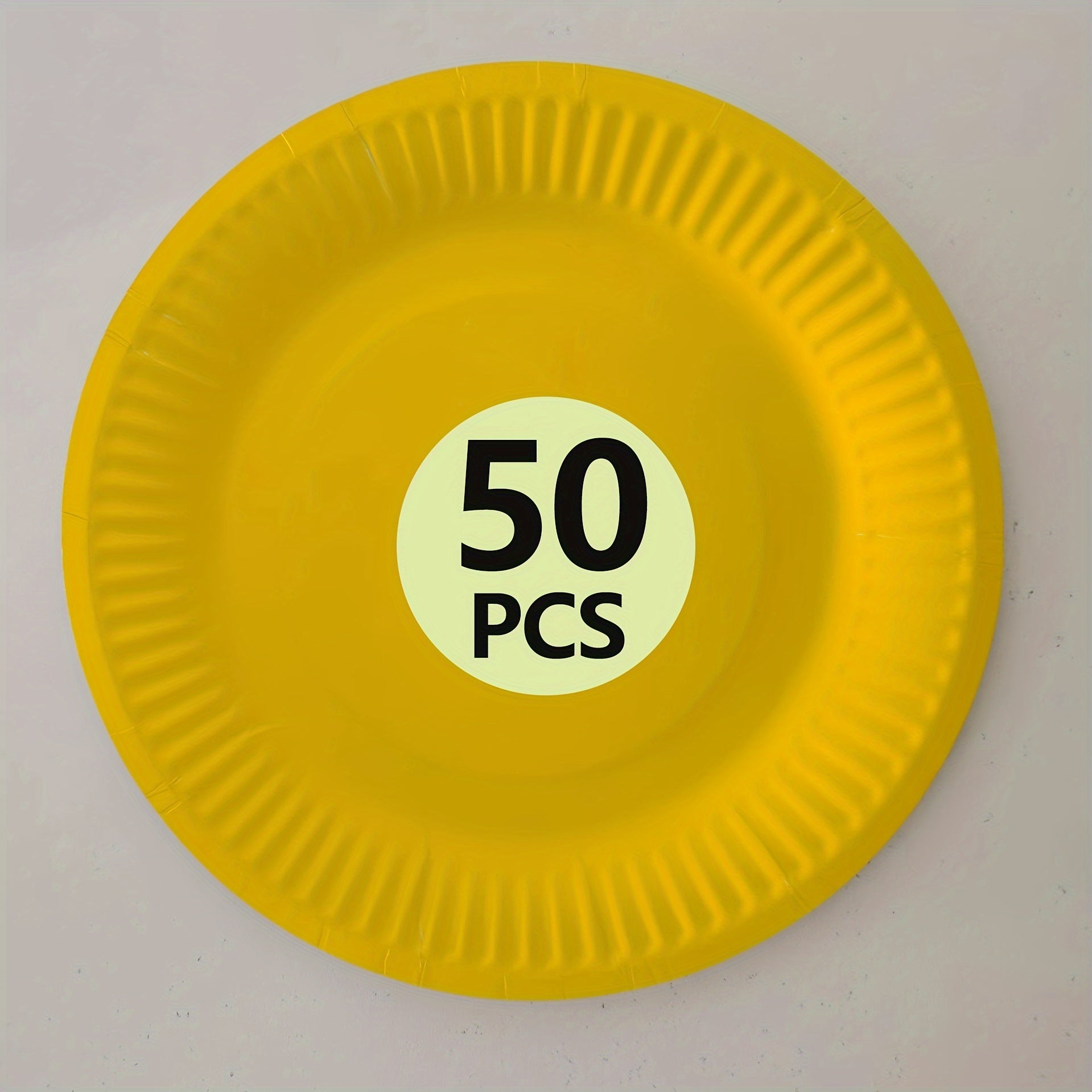 Disposable Paper Plates Set of 50, 15-22cm, Compostable, Leak-Proof for Snacks and Holidays