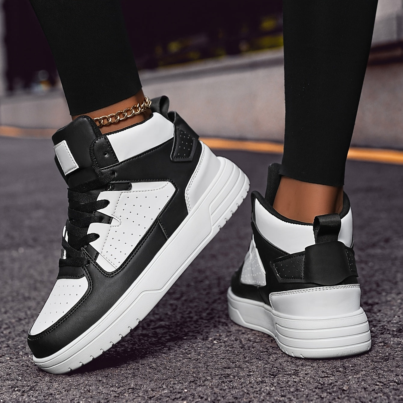 Women’s Casual High-Top Sneakers Breathable Lace-Up Sports Shoes