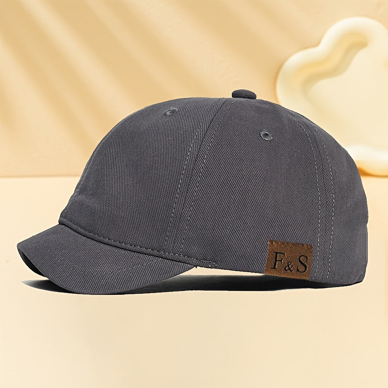 F&S Vintage uslubidagi beysbol qopqog'i, sun'iy charm yamoq bilan - moslashtiriladigan va quyoshdan himoya qiluvchi. Qisqa qirrali, polyester, to'qilgan mato bilan klassik evropa va amerika moda aksessuari.