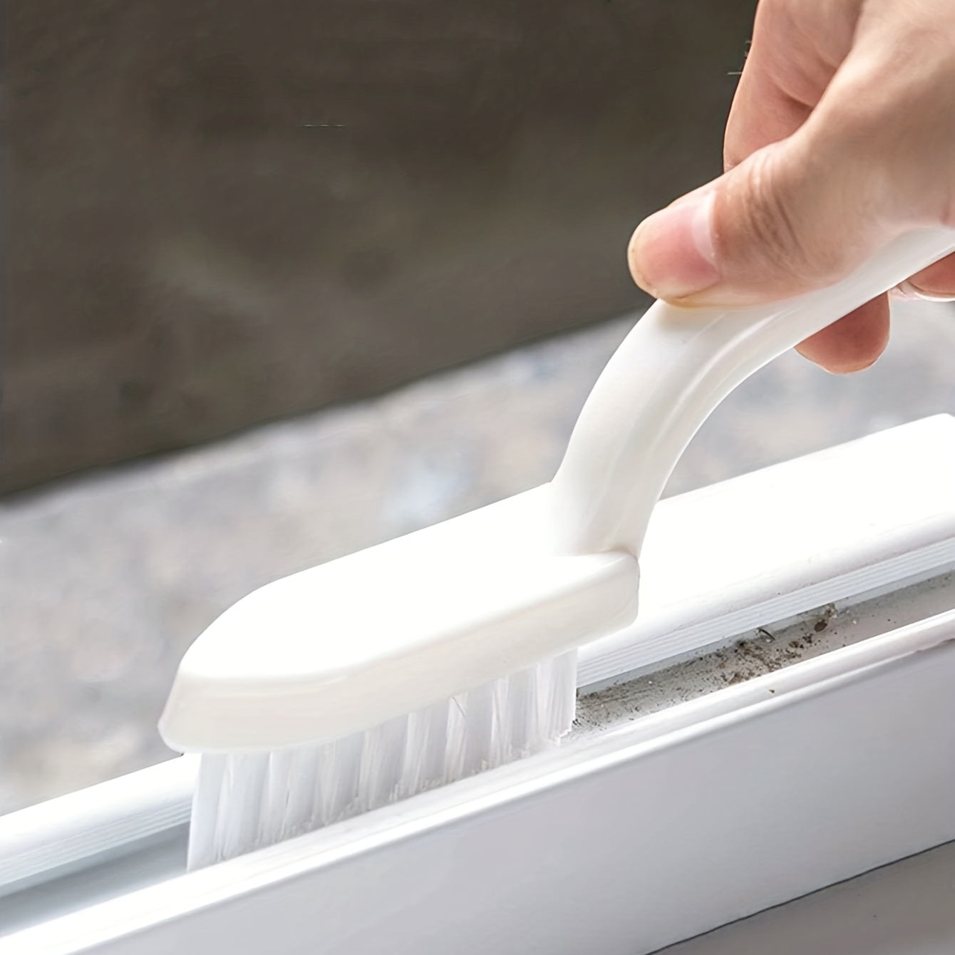 Vanna va oynalar yo‘laklari uchun qo‘lda ishlatiladigan bo‘shliq tozalash cho‘pqi, changni olib tashlash