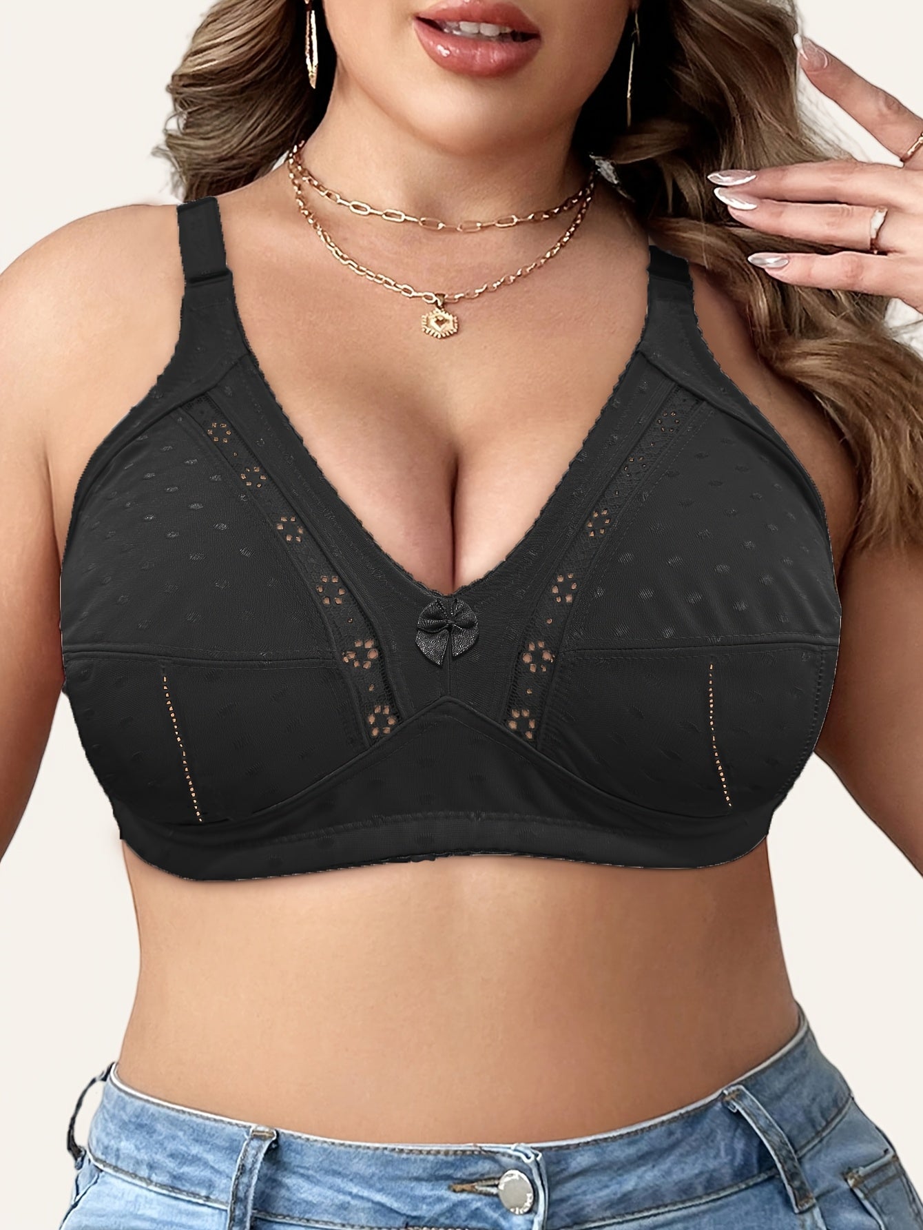 Plus Size Wireless Bra with Bowknot Breathable Full Coverage Nylon Elastane Knit Fabric