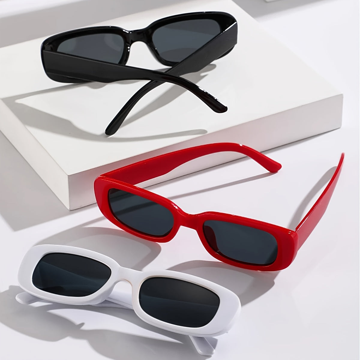 3 ta uniseks to'rtburchak ko'zoynaklar to'plami Qora Oq Qizil Y2K moda aksessuarlari