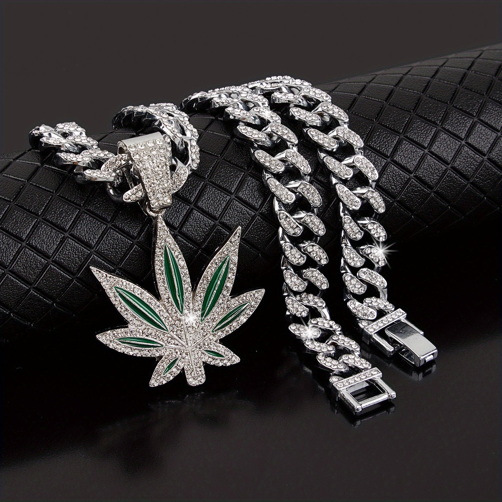 Vintage Green Leaf Pendant Necklace for Men Cuban Chain Hip-Hop Fashion