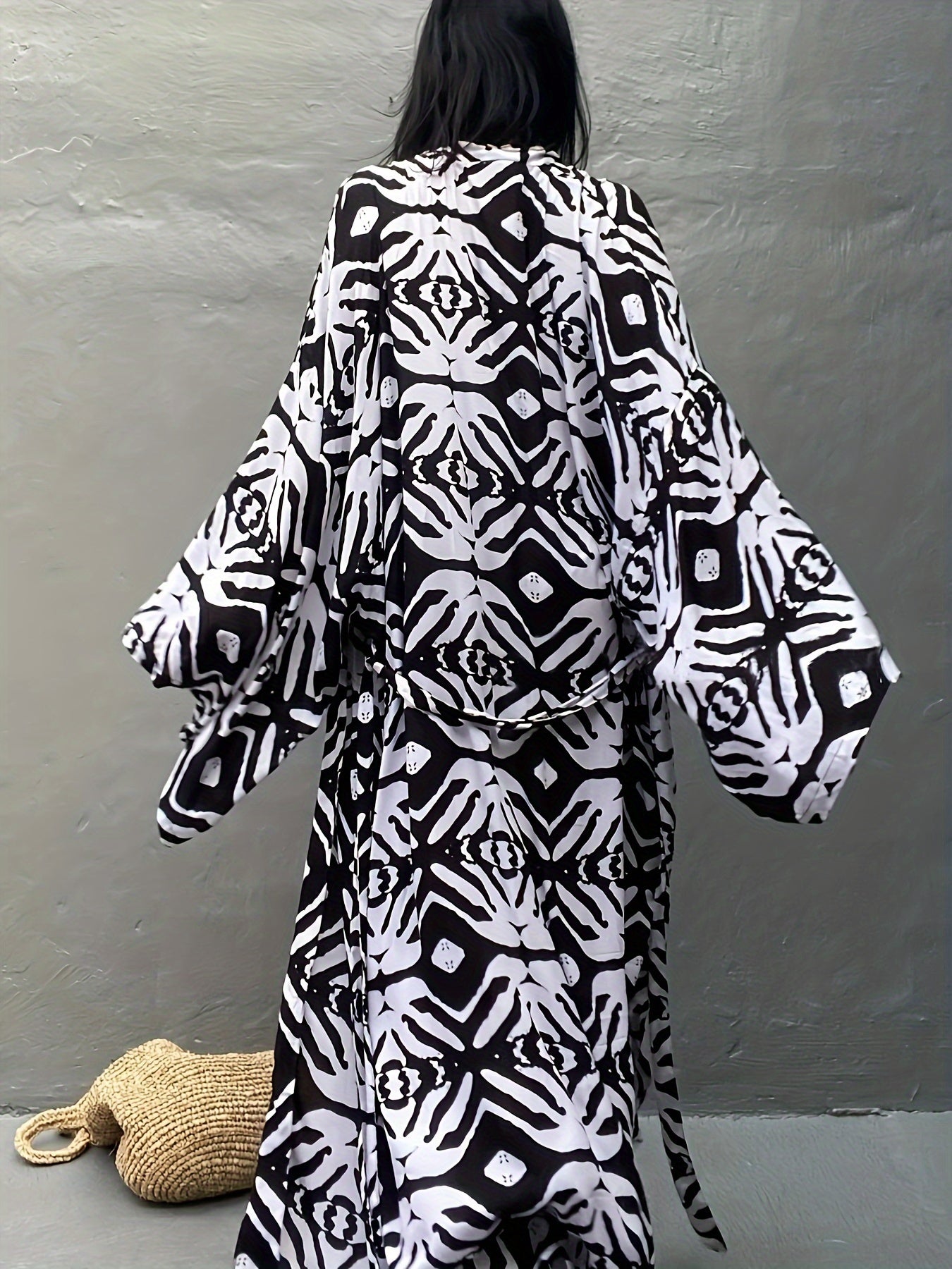 Women's Boho Kimono Cardigan with Tie Front Geometric Print in 100% Viscose