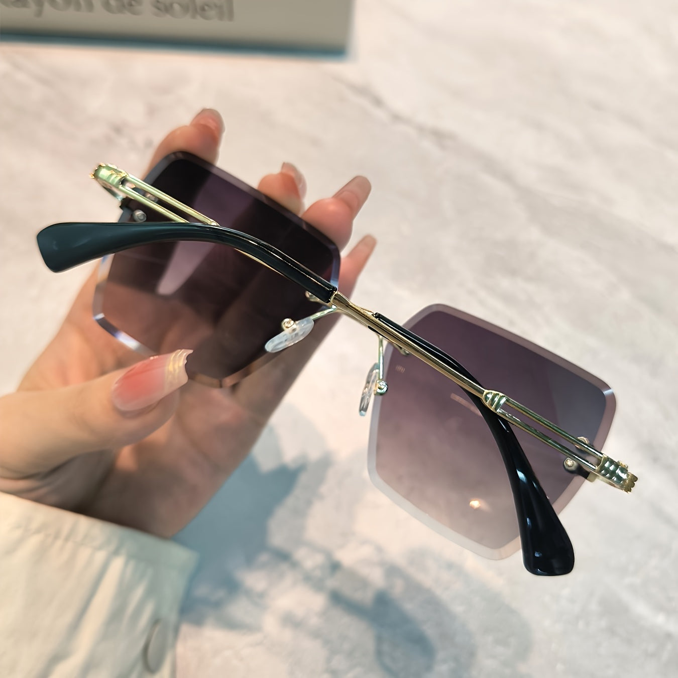 Gafas sin montura cuadradas para mujer con lentes de degradado para fiestas y uso diario