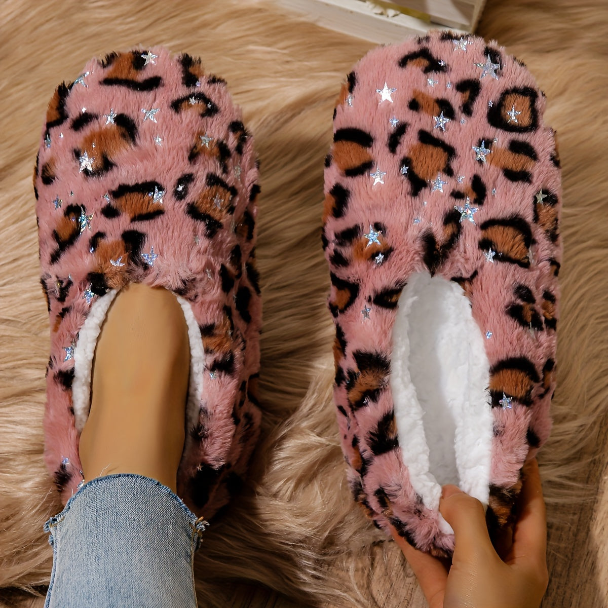 Women's Plush Fleece Slip-On Indoor House Shoes Leopard Print Non-Slip Cold Floor Cozy Warm