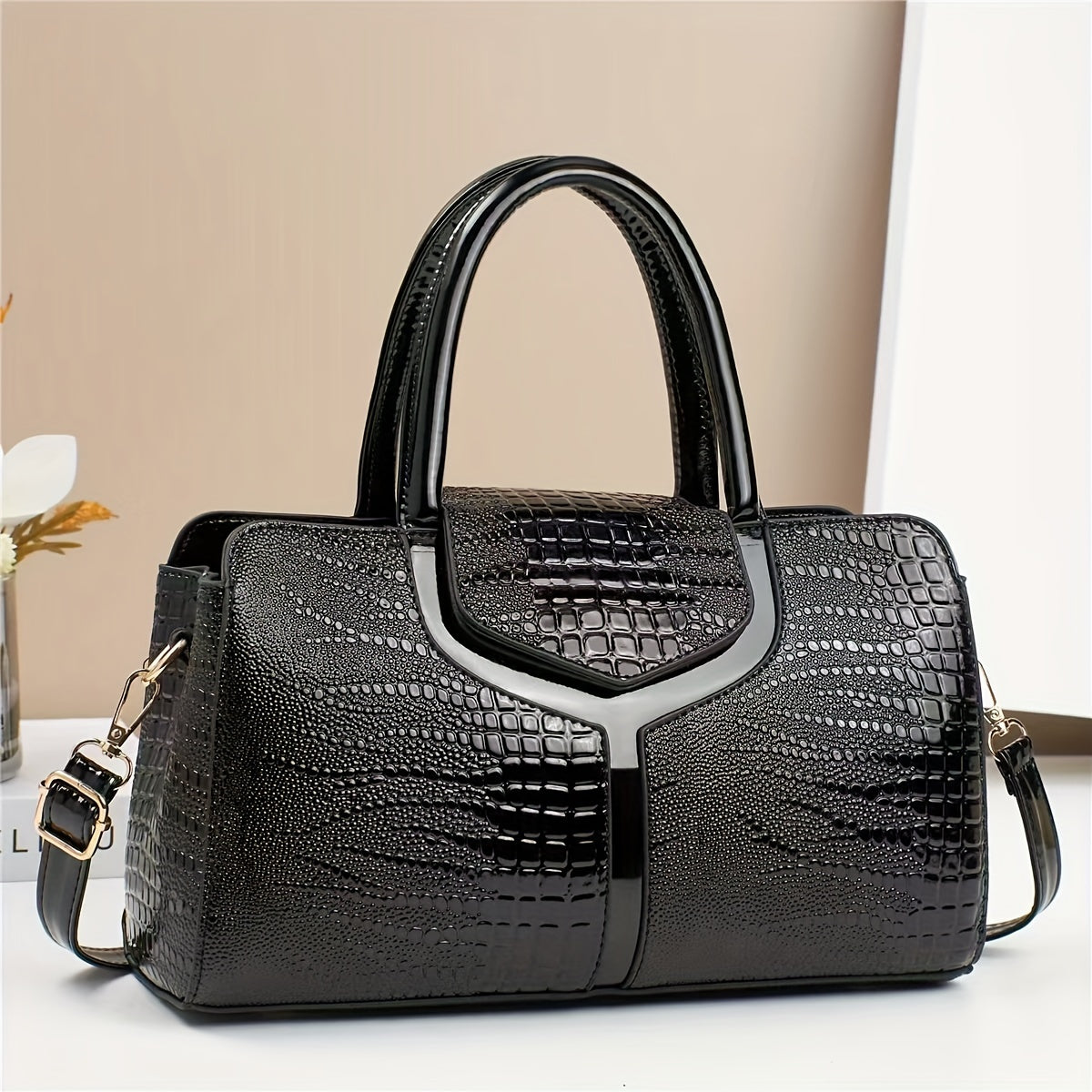 Women's Crocodile Pattern Leather Handbag with Adjustable Strap and Zipper Closure