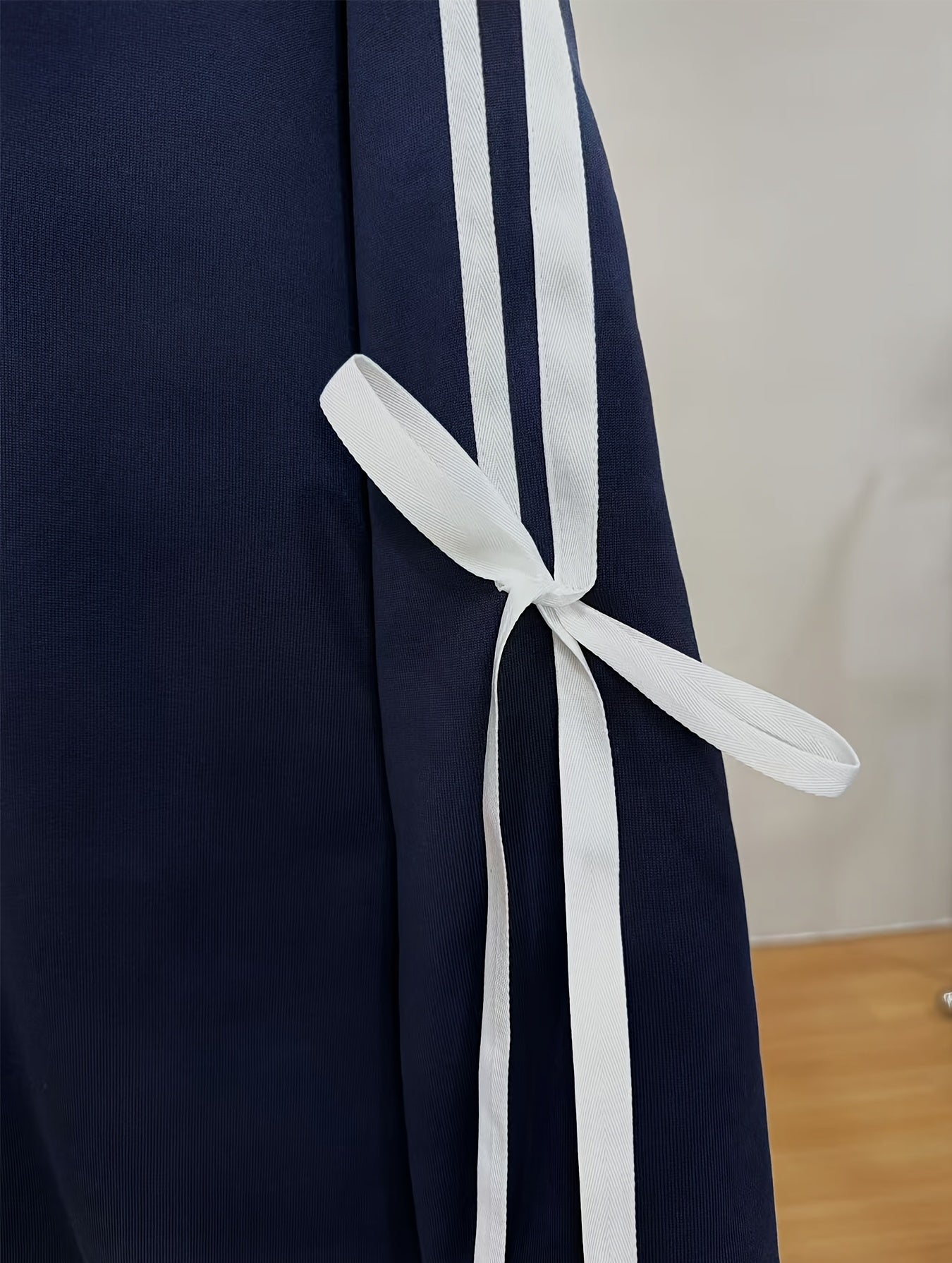 Women's Black Crew Neck Sweatshirt with White Bow Detail Polyester Casual All Seasons