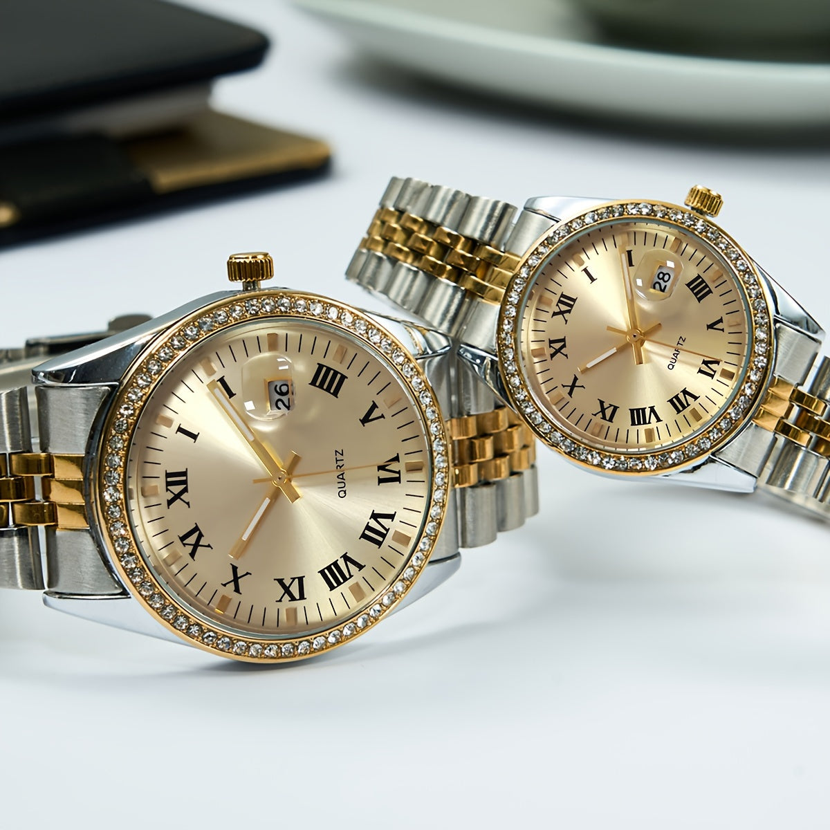 Conjunto de relojes para parejas con correas de cuero y diseño clásico