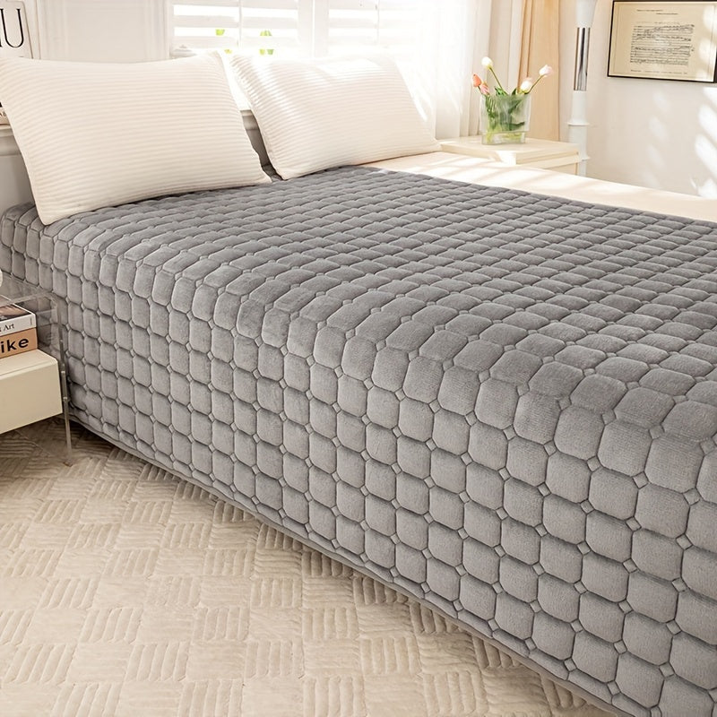 Thick Milk Velvet Checkered Mattress Protector Bedspread Cover for Winter