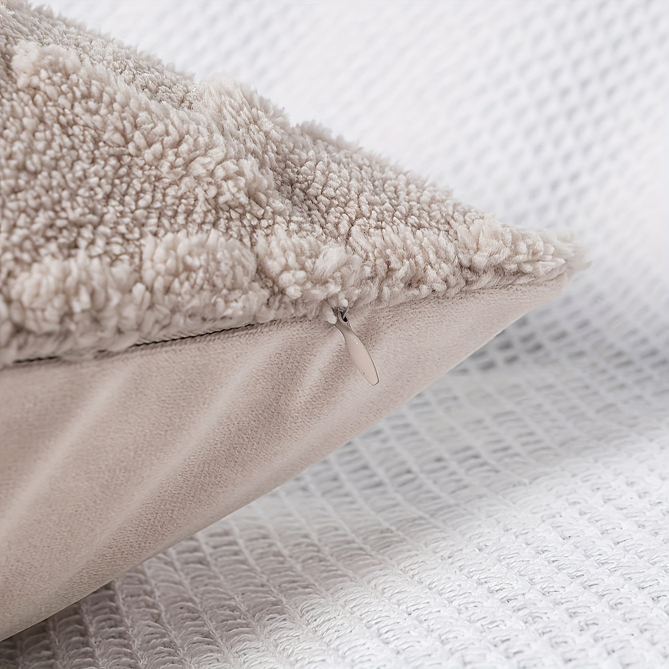 Velvet Diamond Grid Camel Pillowcase 1 Piece