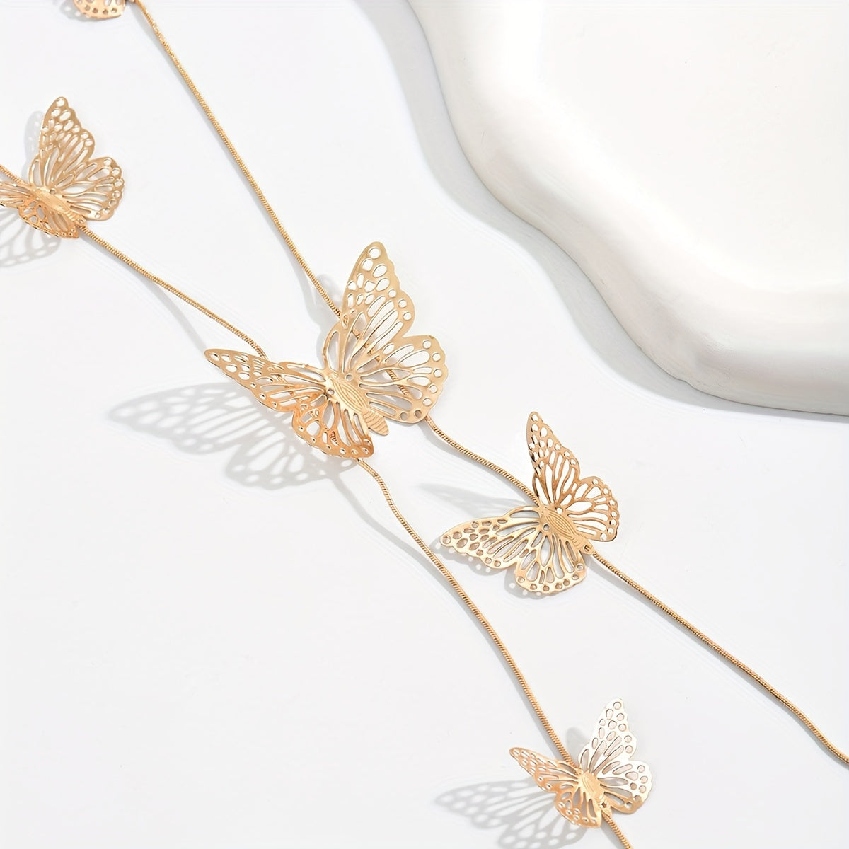 Zamonaviy Minimalist Uslubidagi Pendant Marjon, Nafis V-Shaklidagi Noaniq Qush Tasmali, Ayollar uchun Oltin Zargarlik - 1 Dona