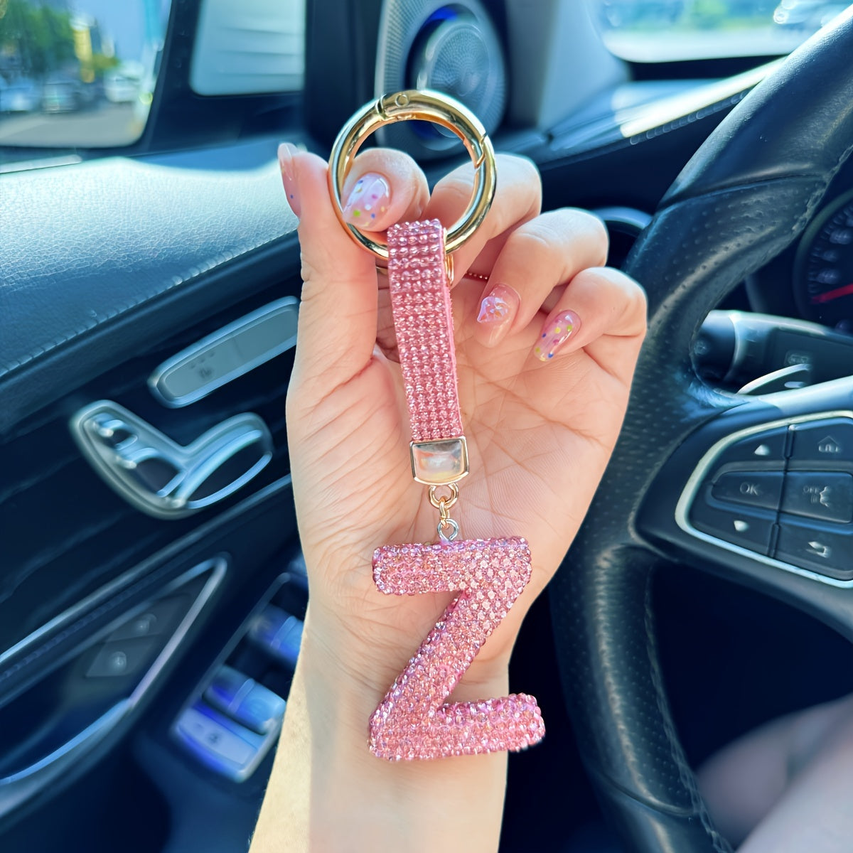 Llavero personalizado con inicial rosa, colgante de aleación con rhinestones para mujeres